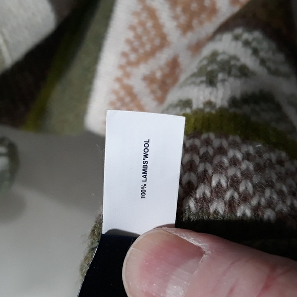 GAP brown and green lambswool scarf. Mint condition. - Picture 5 of 6